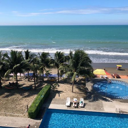 Departamentos Frente Al Mar En Resort Playa Azul-Tonsupa Bagian luar foto